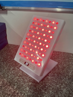 آلة العلاج بالضوء الأحمر LED 400W Pdt 660nm 850nm 50W